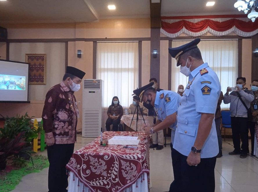 Serah Terima Jabatan Kanwil Kemenkum dan HAM Provinsi Jambi, Tholib : Mohon Terima Saya