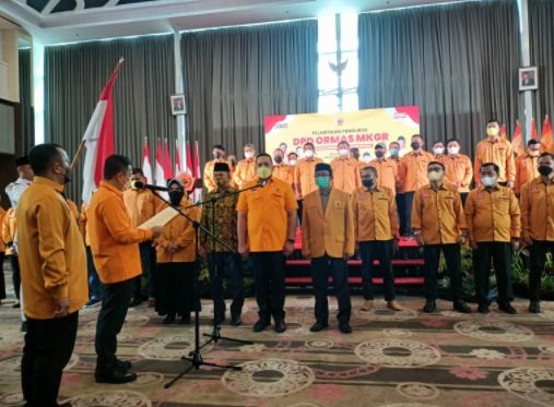 Adies Kadir Lantik Pengurus DPD Ormas MKGR Provinsi Jambi