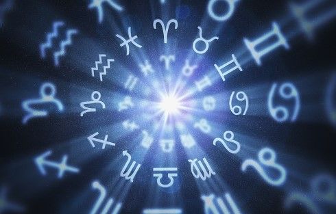 Intip Kisah Asmara Kamu Berdasarkan Zodiak, Hari Jumat 25 Maret 2022