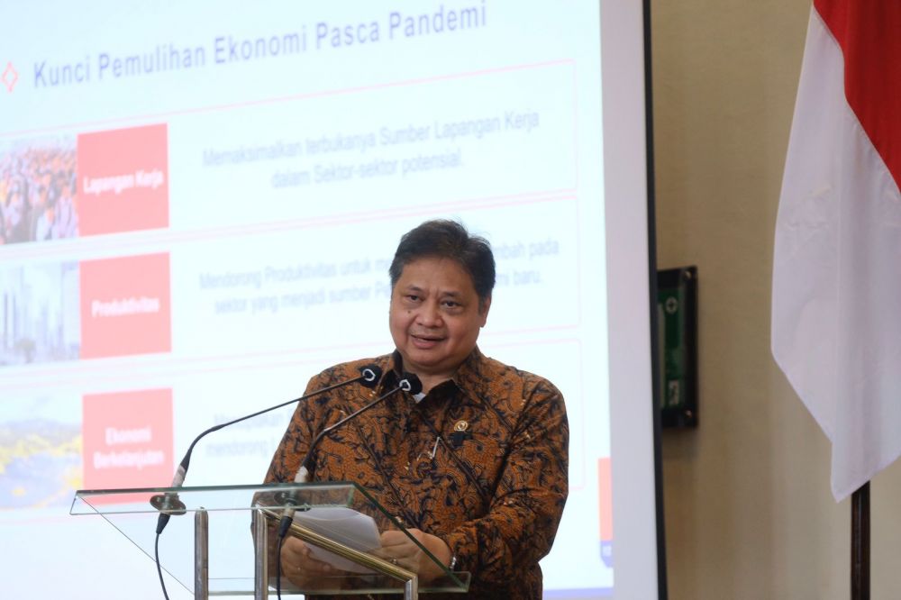 Airlangga Harapkan Rakernas Alumni ITS Ciptakan SDM Unggul Indonesia Emas 2045