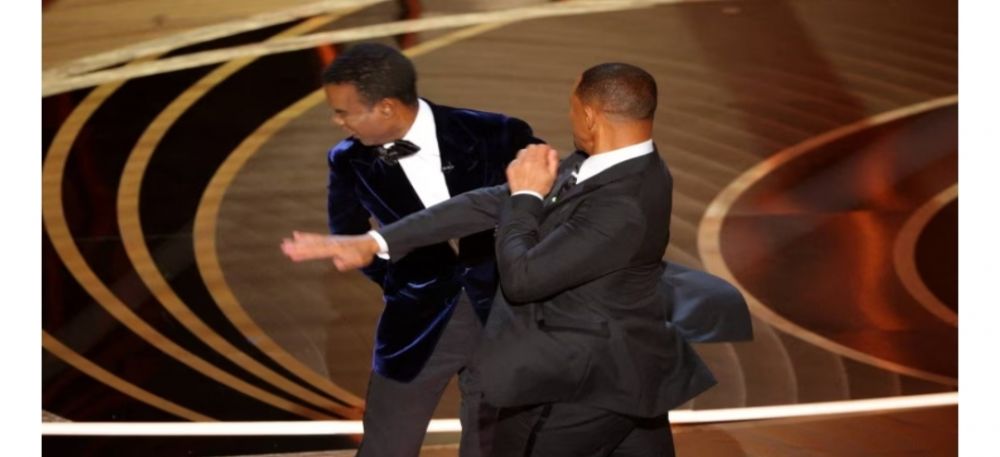Bela Istri, Will Smith Pukul Chris Rock di Panggung Oscar 2022