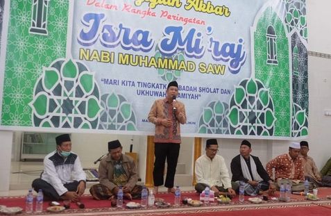 Wabub BBS Hadiri Acara Isra Mi'raj di di Masjid Roudlotussalikin Desa Melar Sari Makmur