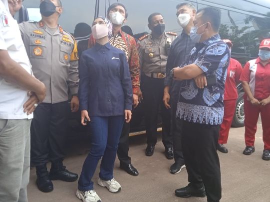 Antrean Panjang di SPBU Kota Jambi, Ini Kata Direktur Pertamina Nicke Widyawati