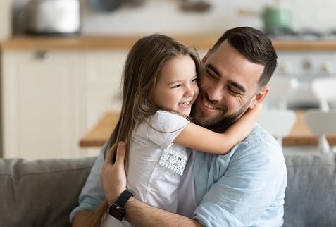 Fisik Anak Diwarisi Sang Ayah, Apa Saja? Berikut Penjelasannya