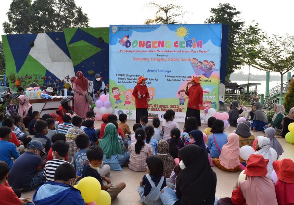 100 Anak di Danau Sipin Ikuti Literasi Dongeng