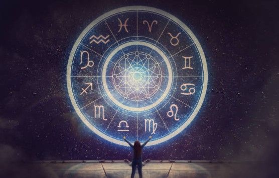 Zodiak Kamu Hari Rabu 6 April 2022, Sagitarius akan Ada Kunjungan Tak Terduga