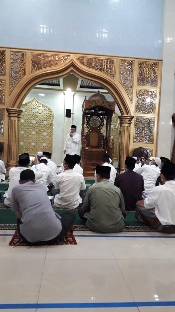 Rektor Unja Prof Sutrisno Safari Ramadan Pertama ke Masjid Hidayatullah 