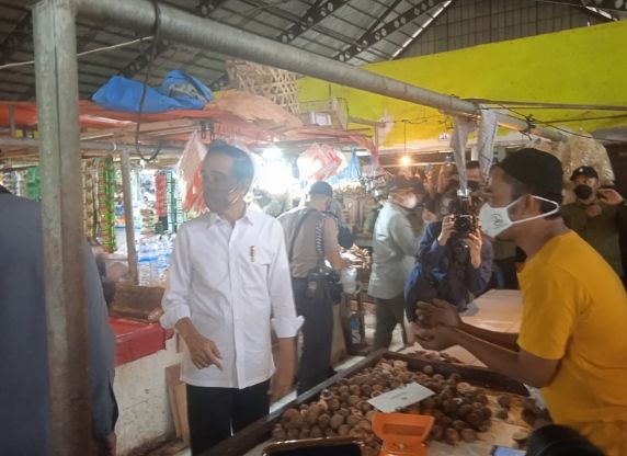 Presiden Jokowi Kunjungi Pasar Jambi, Pedagang Ingin Sampaikan Keluhan, Ini Kata Pedagang