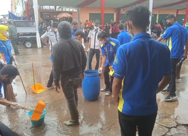 Hujan Semalaman, Pasar Angso Duo Tergenang