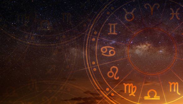 Kisah Cinta Kamu Berdasarkan Zodiak Hari Jumat 8 April 2022, Virgo Renungkan yang Ingin Kamu Lakukan