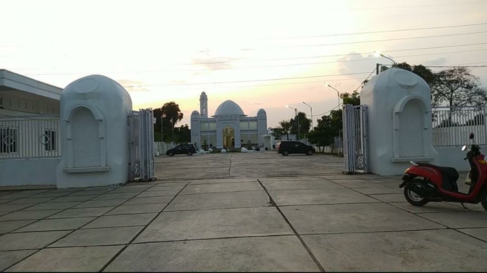 Dibangun Jauh dari Pemukiman, Masjid Al-Ashab Termegah di Kabupaten Muarojambi