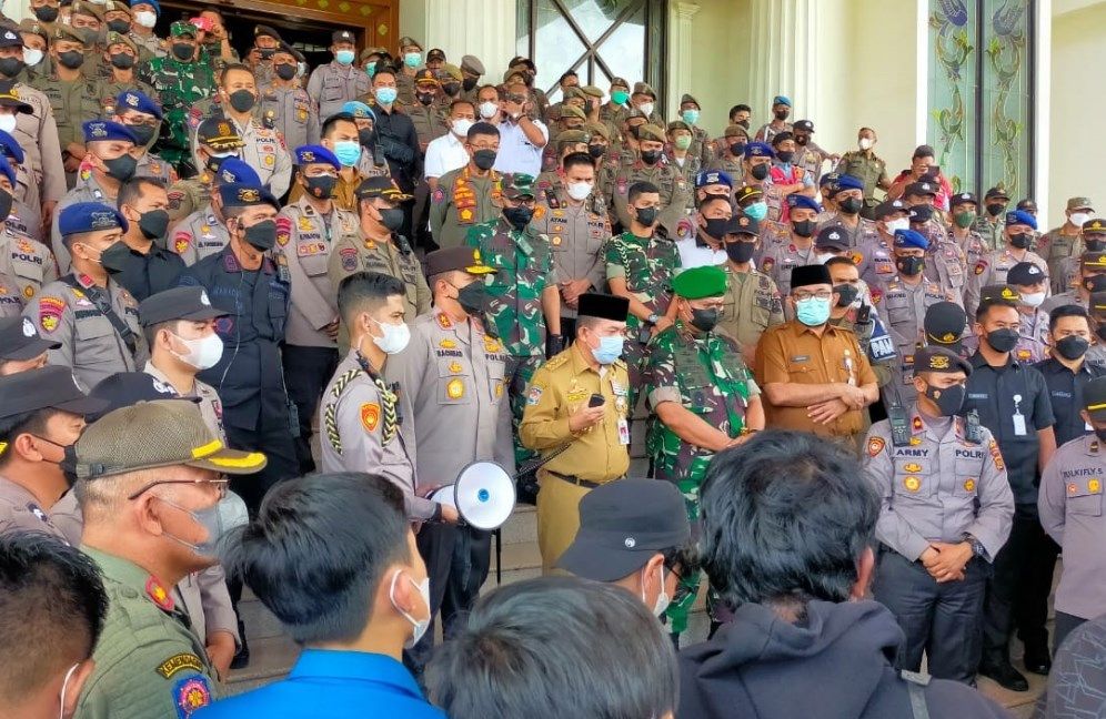 Di Hadapan Pengunjuk Rasa, Kapolda Jambi Janjikan Tindaklanjut Laporan Mahasiswa