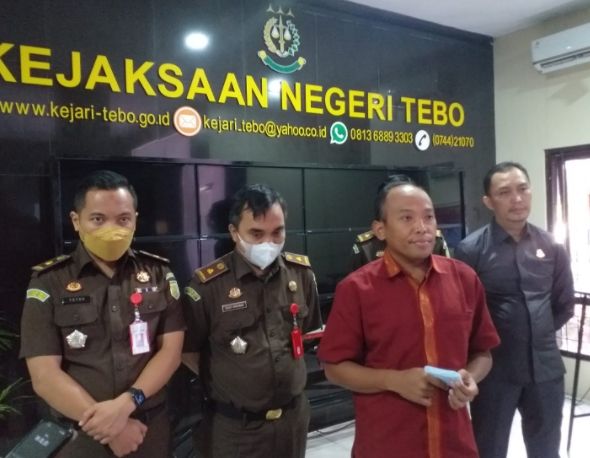 Kasus Korupsi Jalan Padang Lamo, Kejari Tebo Tetapkan Ismail Ibrahim Jadi Tersangka