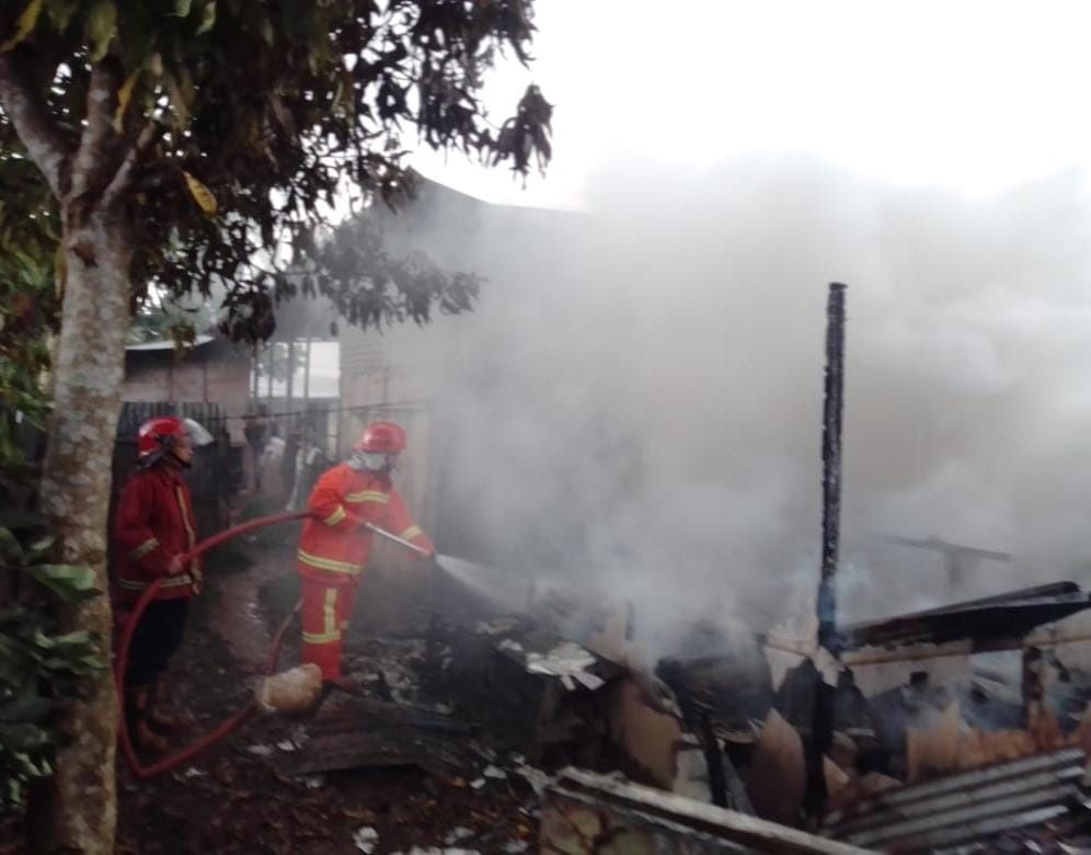 Rumah Sekaligus Bengkel Las di Payoselincah Terbakar, Api Diduga Berasal Dari Kompor