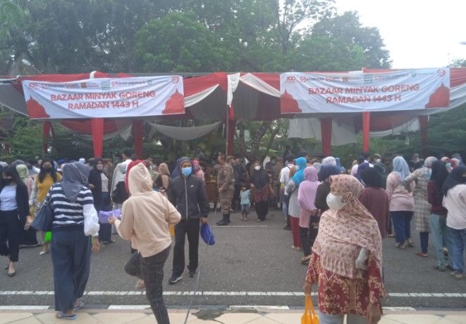 Pemprov Jambi dan PT WKS Gelar Bazar Minyak Goreng, Ini Respon Masyarakat