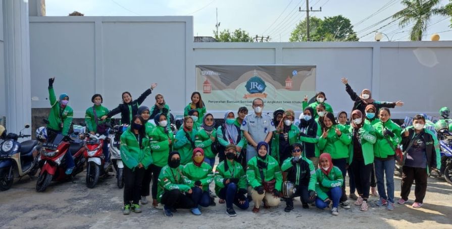 Giat Ramadan Jasa Raharaja Jambi di Hari Kartini, 'JRku Bersih'