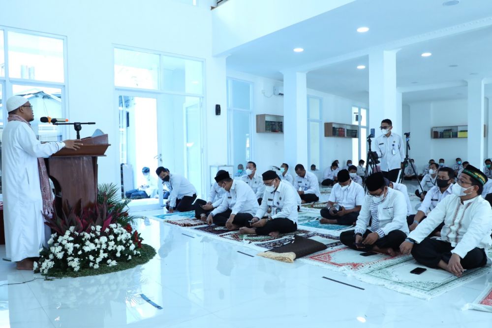 Berkah Ramadhan, BNN RI Berikan Santunan Anak Yatim