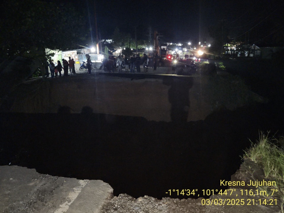 Jalinsum Bungo Putus, Malam Ini Box Culvert Tiba di Lokasi