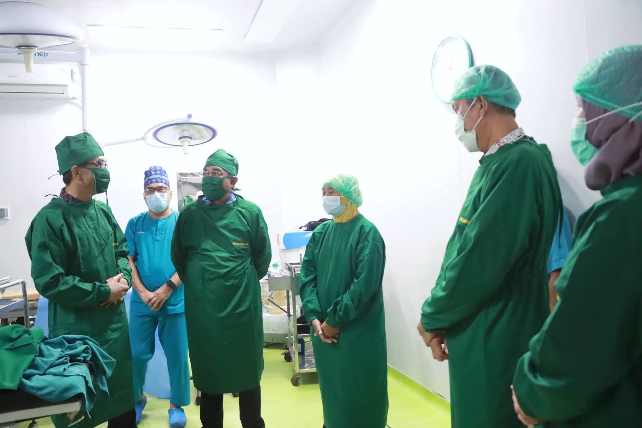 20 Warga Ikuti Operasi Katarak Gratis