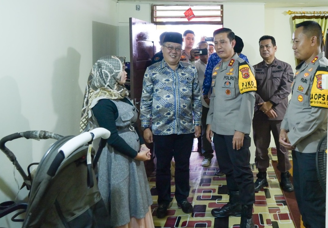 Rumahnya Sudah Direnovasi Lewat Bedah Rumah Polres Tanjab Barat, Nenek Minah: Terima Kasih Polri