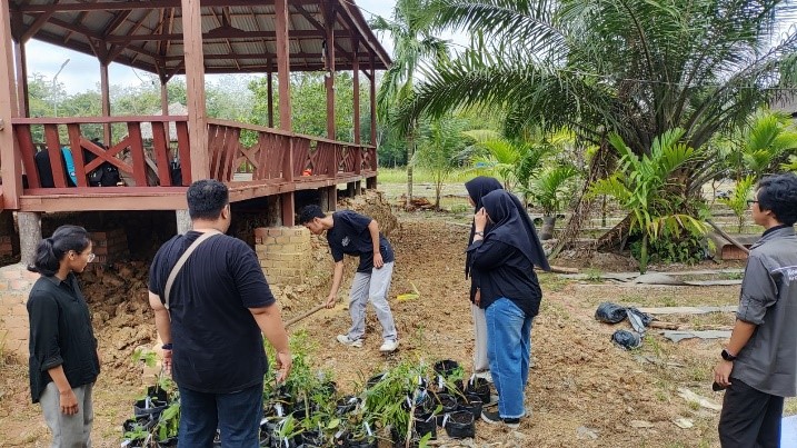 UNJA Kembangkan ECO Edu Wisata TOGA di Desa Tangkit