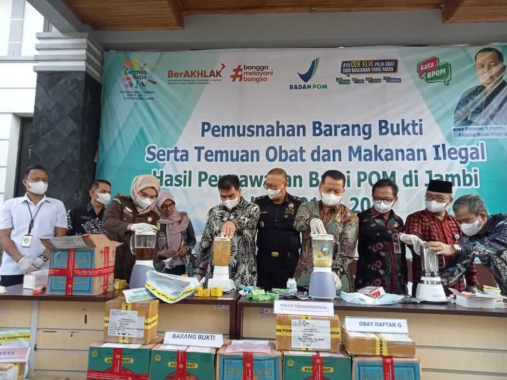 BPOM Jambi Musnahkan Ribuan Makanan dan Obat Ilegal Hasil Temuan Tahun 2019-2022