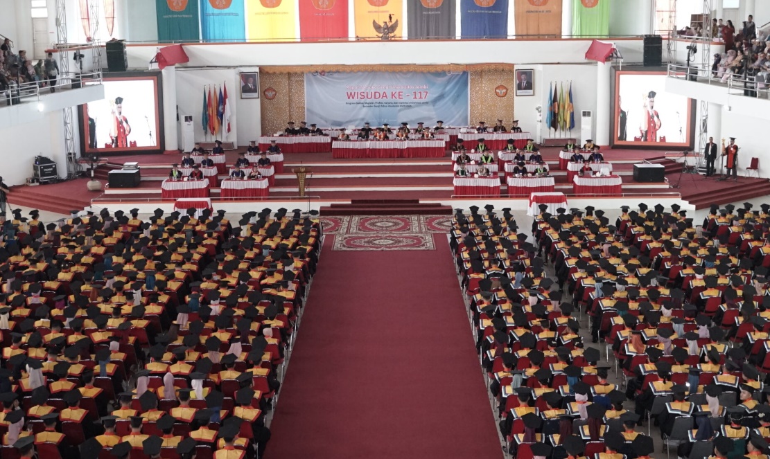 UNJA Gelar Wisuda ke-117, Lahirkan Seribu Lebih Alumni Siap Berkarya