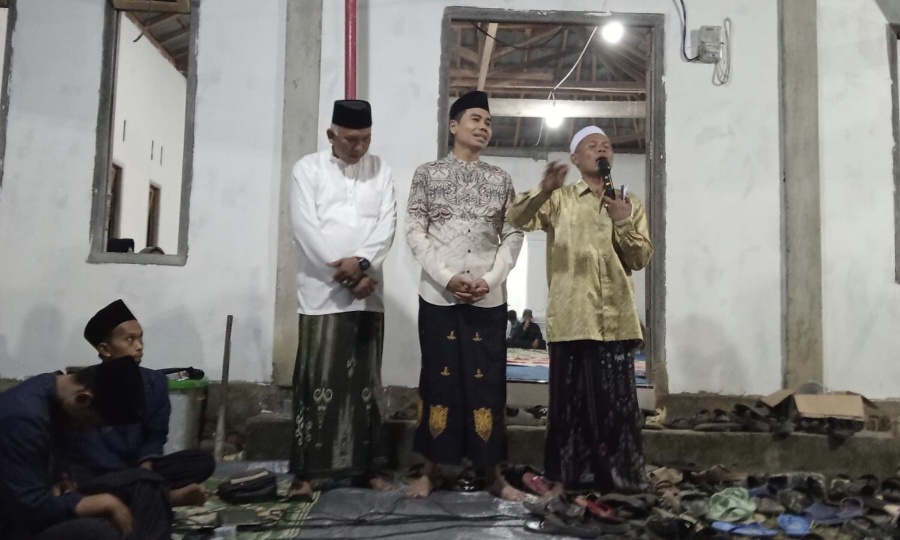 Hadiri Acara Maulid Nabi, Zuwanda Didoakan Warga Dusun Trisakti, Mestong Muaro Jambi