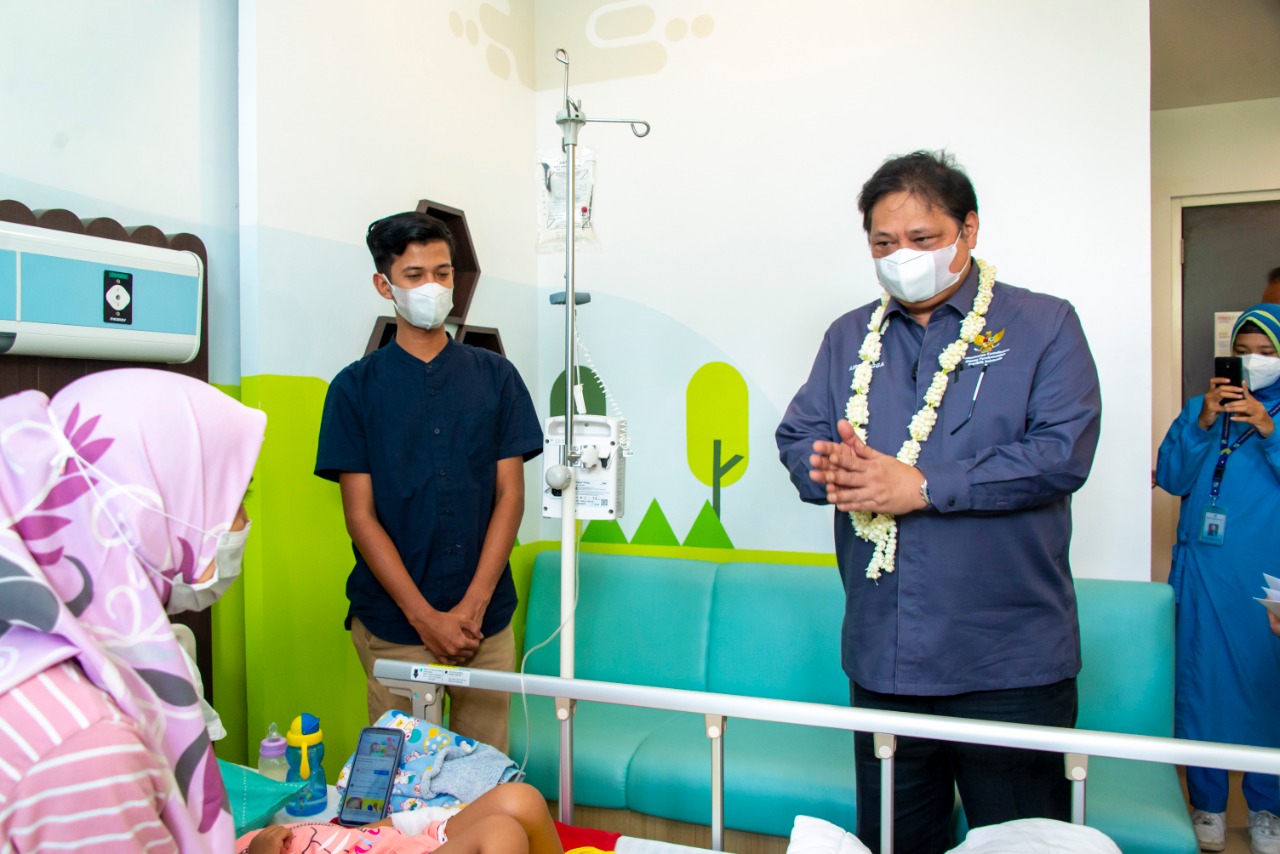 Menko Airlangga Apresiasi Pembangunan Rumah Sakit di Cilacap