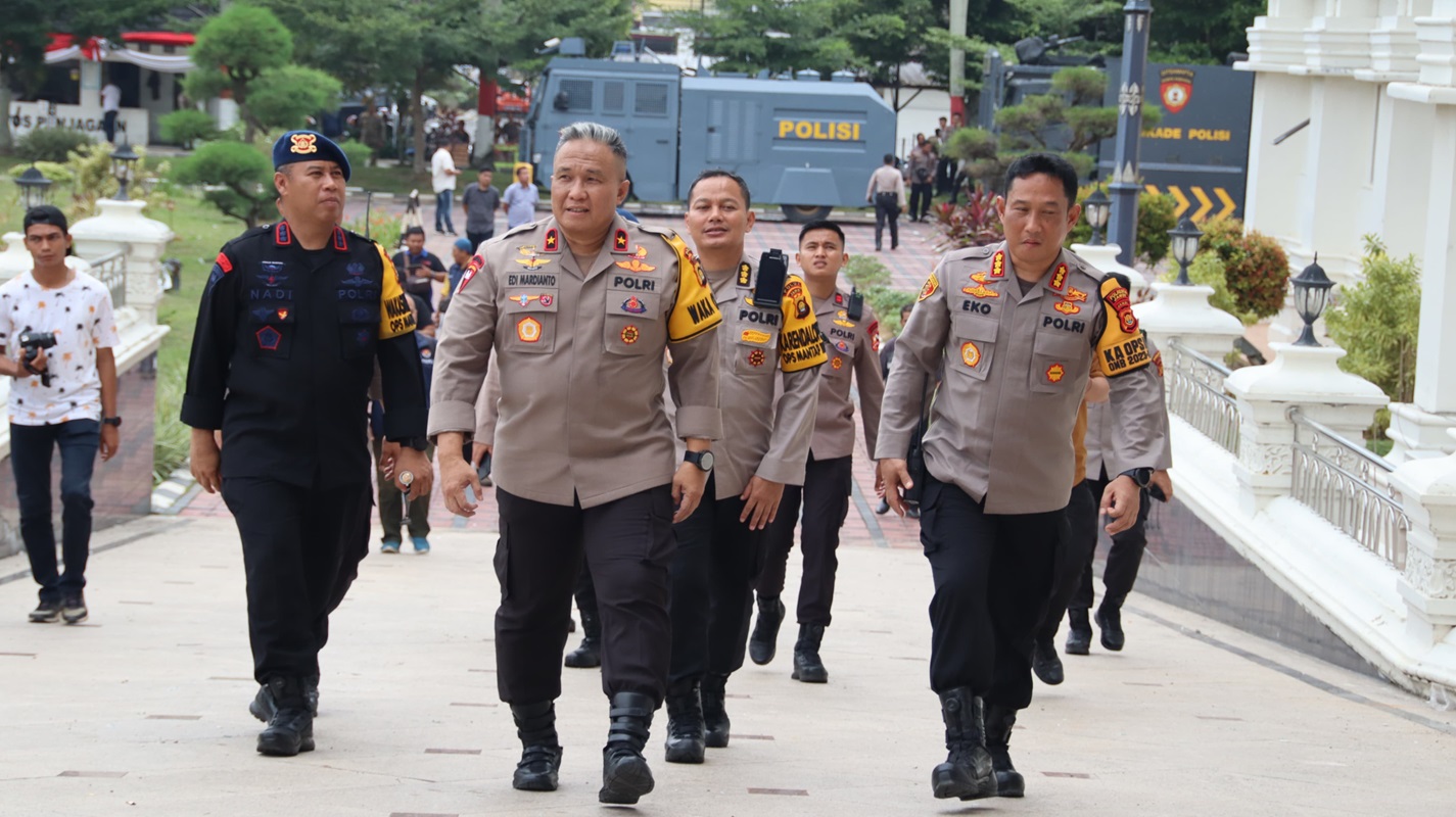 Wakapolda Jambi Cek Pengamanan Kantor Gubernur Jambi, Pasca Perusakan Aksi Sopir Angkutan Batu Bara