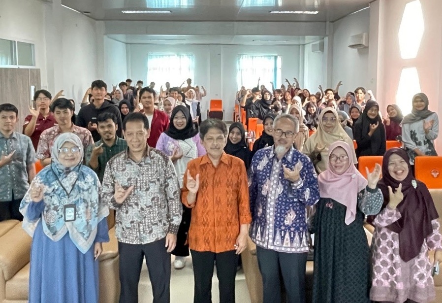 Jurusan MIPA FST UNJA Gelar Kuliah Umum: Dorong Hilirisasi Sains untuk Lepas dari Middle Income Trap