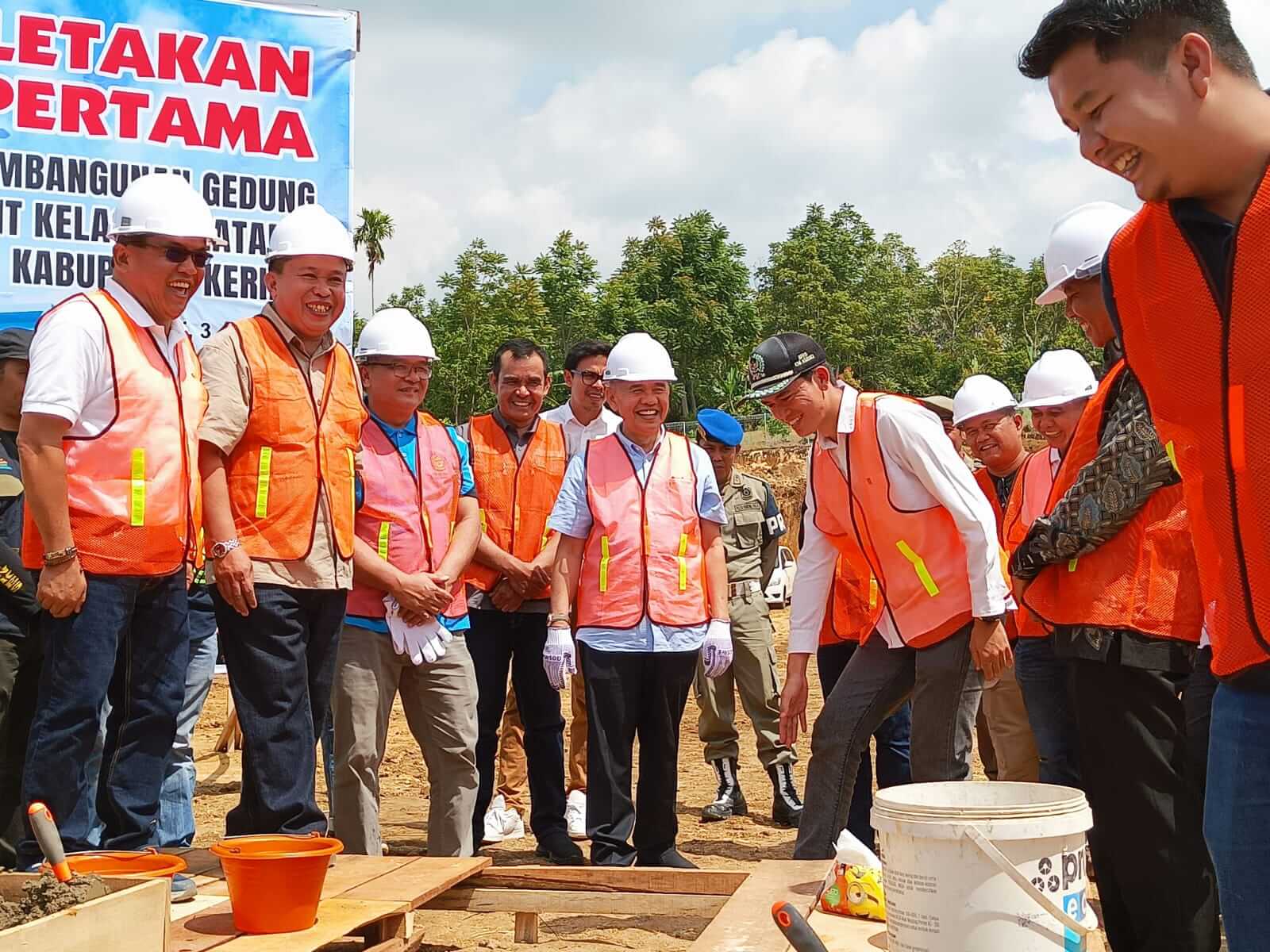 Bupati Kerinci Letakkan Batu Pertama Pembangunan RS Tipe D Pratama di Bukit Kerman