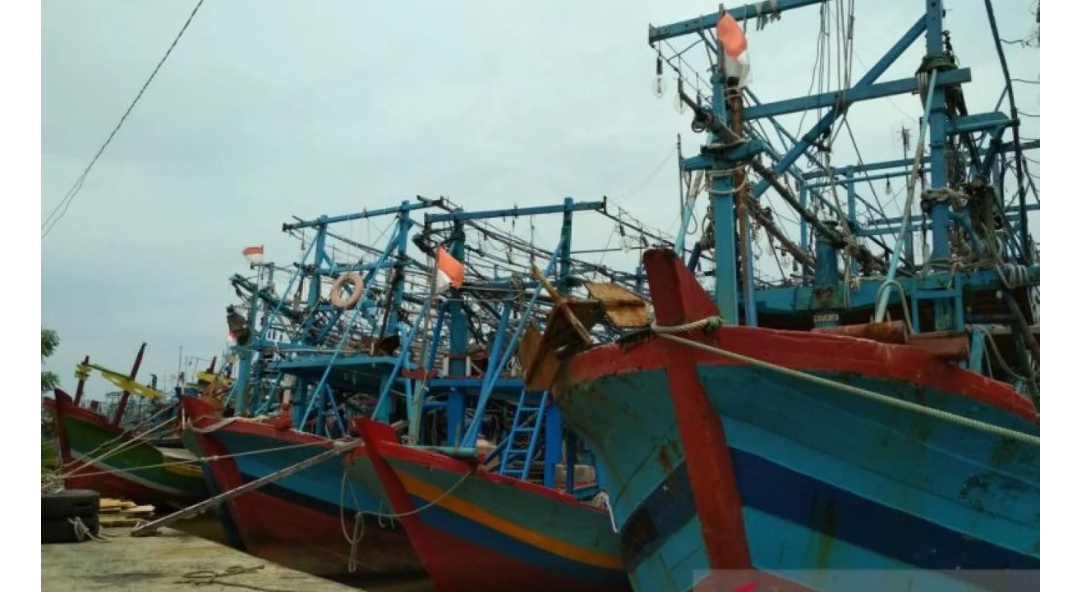 BBM Mahal, Ratusan Kapal Nelayan Parkir Tak Melaut