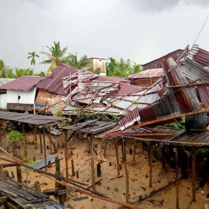 Diterpa Angin Puting Beliung, 10 Rumah Warga di Kuala Jambi Tanjab Timur Mengalami Kerusakan
