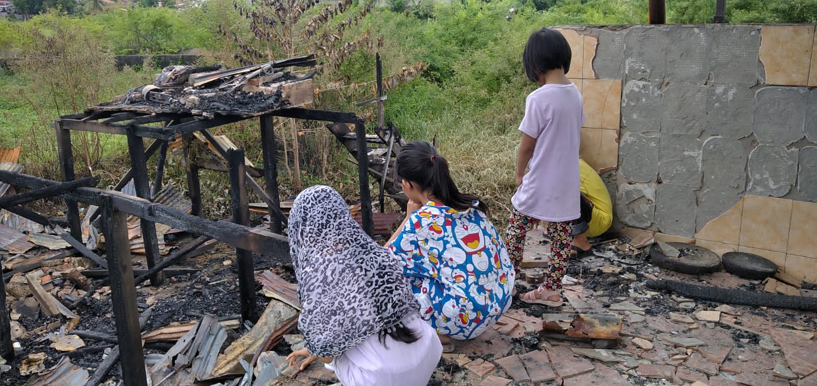 Suasana Pilu di SD 164 Kasang, Siswa: Semoga Sekolah Kami Dibangun Lagi