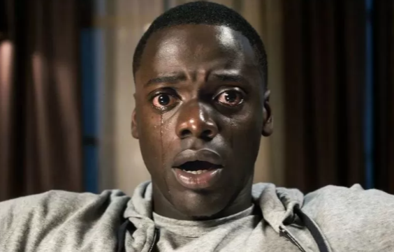 Review Film Get Out, Film Yang Memiliki Cerita Plot Wist Diluar Dugaan