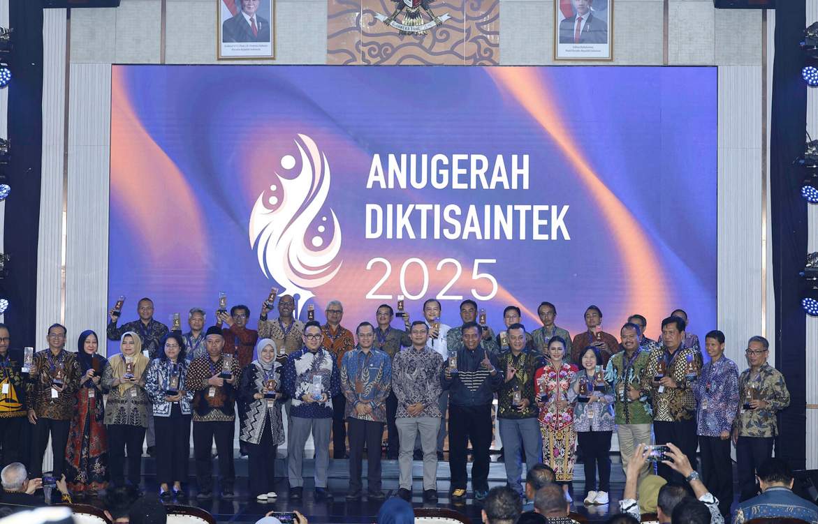 UNJA Raih Silver Winner Anugerah Diktisaintek 2025, Tunjukkan Keunggulan Kerja Sama Pemerintah dan Lembaga