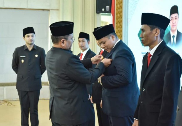 Wali Kota Maulana Lantik Ketua dan Unsur Pimpinan Baznas Kota Jambi 2025–2030