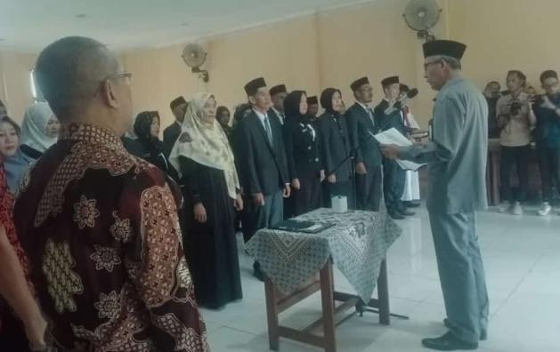 Puluhan Pejabat Eselon III dan IV  Pemkab Tanjab Barat Dilantik, Ini Nama-namanya