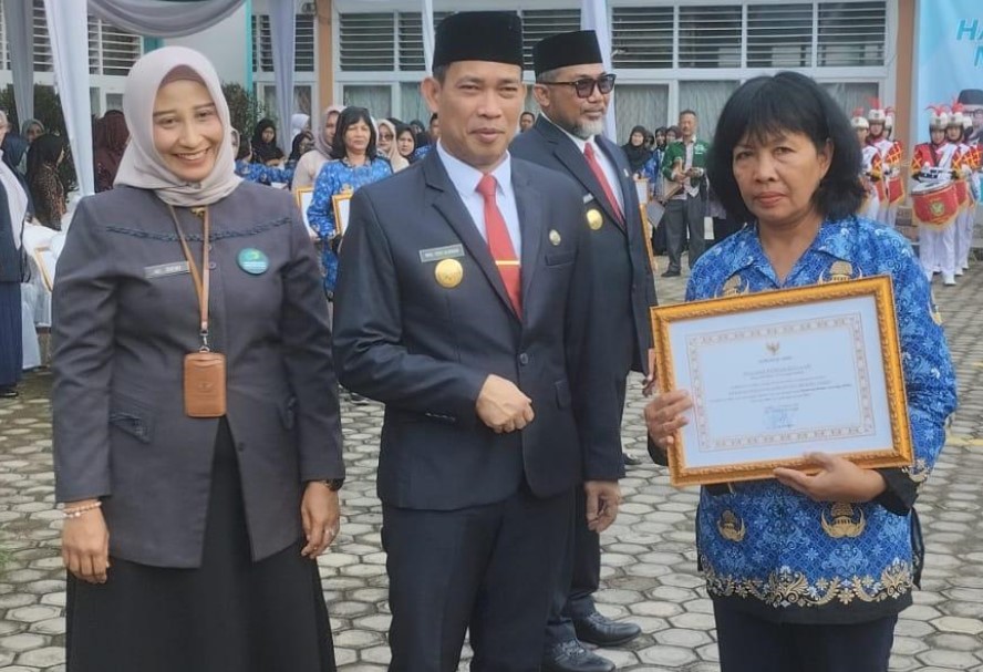 Dinkes Provinsi Jambi Gelar Upacara Peringatan Hari Kesehatan Nasional ke-60