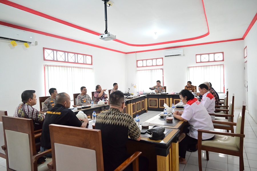 Kapolda Jambi Silaturahmi dengan BAMAG Provinsi Jambi