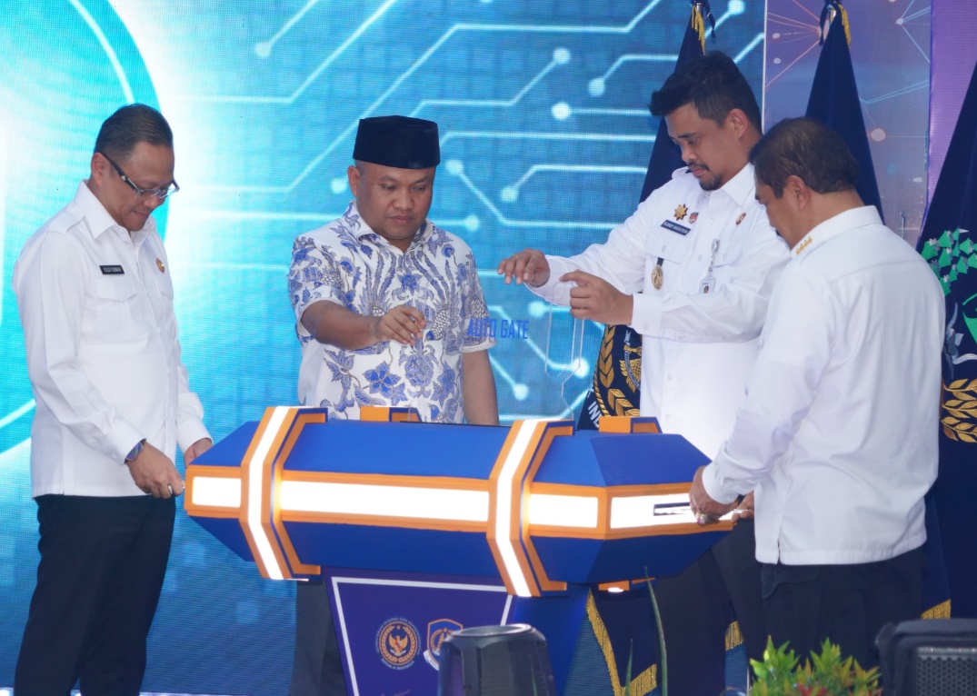 Menteri Imipas Resmikan 30 Unit Autogate di Bandara Kualanamu