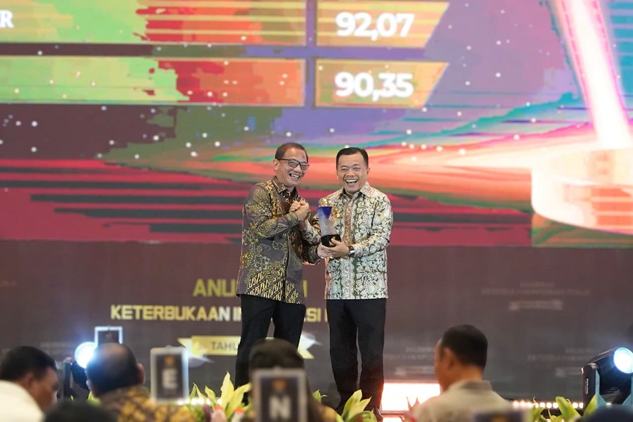 Pertama Kalinya, Jambi Raih Anugerah Keterbukaan Informasi Publik 2025