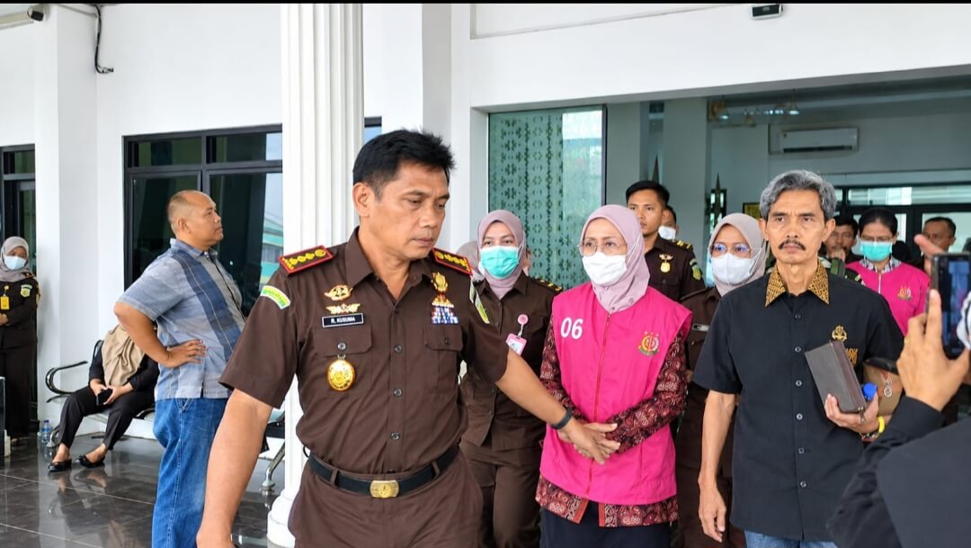 Kadisperindag Kota Jambi Nella Kembali Diperiksa Kejari, Pengacara : Pemeriksaan Tersangka
