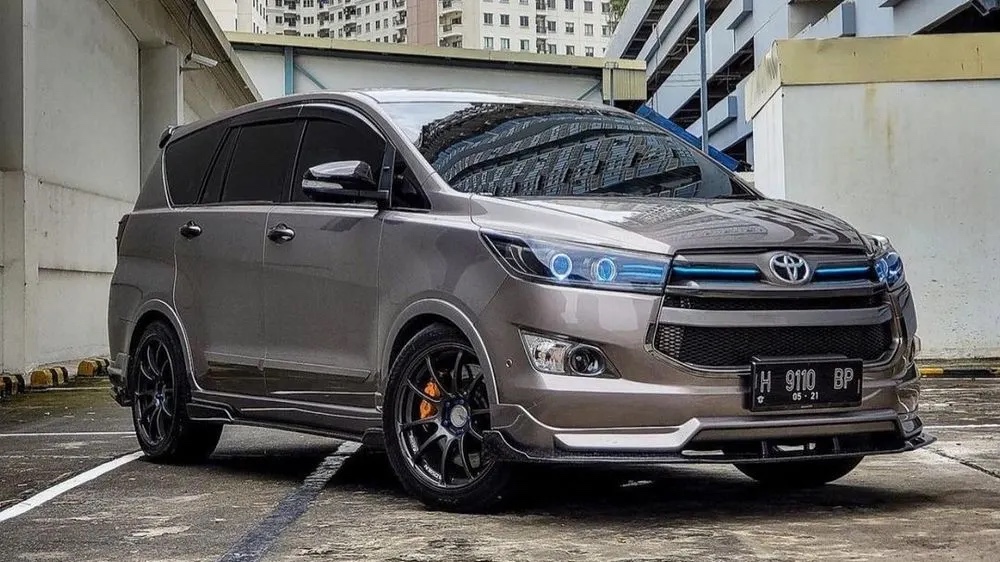 Mau Innova Reborn Lebih Gagah? Simak 10 Ide Modifikasi Ini