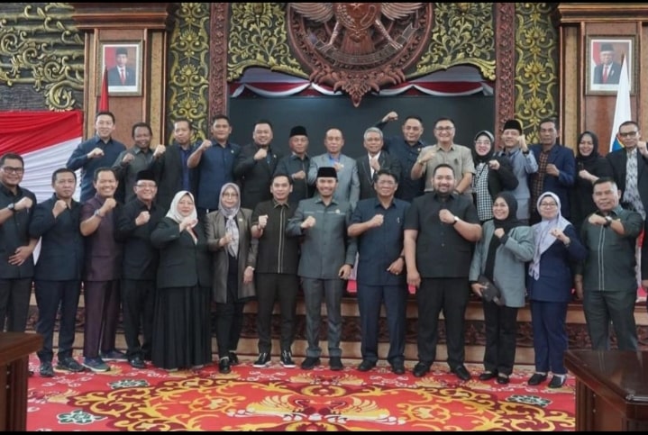 Paripurna Terakhir, Edi Purwanto Ucapkan Terima Kasih dan Apresiasi Anggota DPRD Periode 2019-2024.