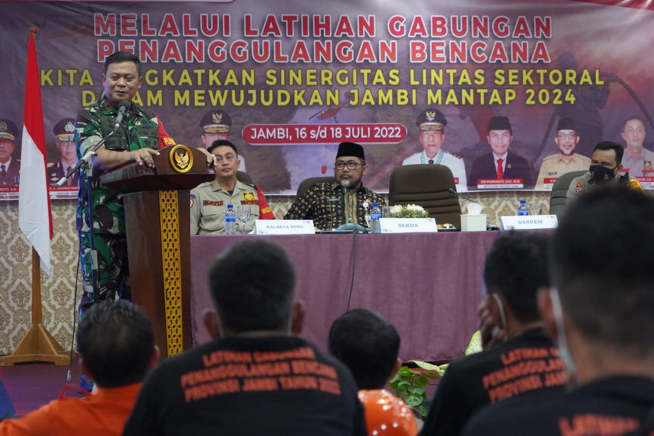 Ini Pesan Danrem 042/Gapu Saat Buka Latihan Gabungan Penanganan Karhutla di Jambi