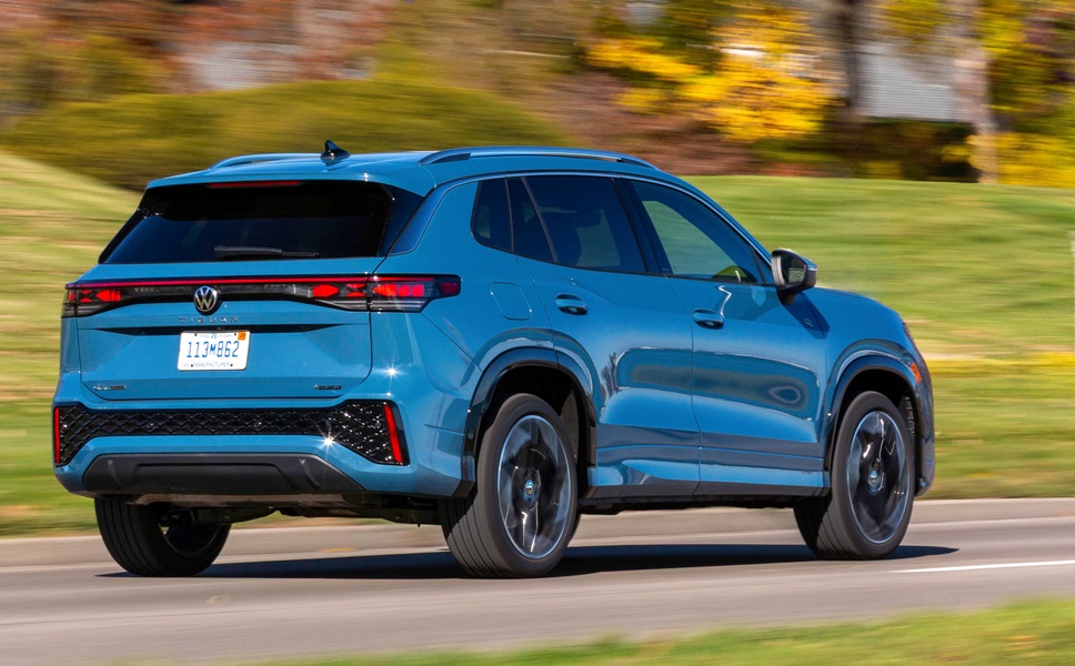 'Turbo' Bukan Gimmick! First Test 2026 Volkswagen Tiguan: Tenaga 268 HP, Nyaman Tapi Brutal