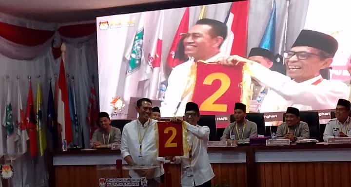 KPU Batanghari Gelar Pengundian Nomor Urut, M Fadhil- Bakhtiar Raih Nomor 2