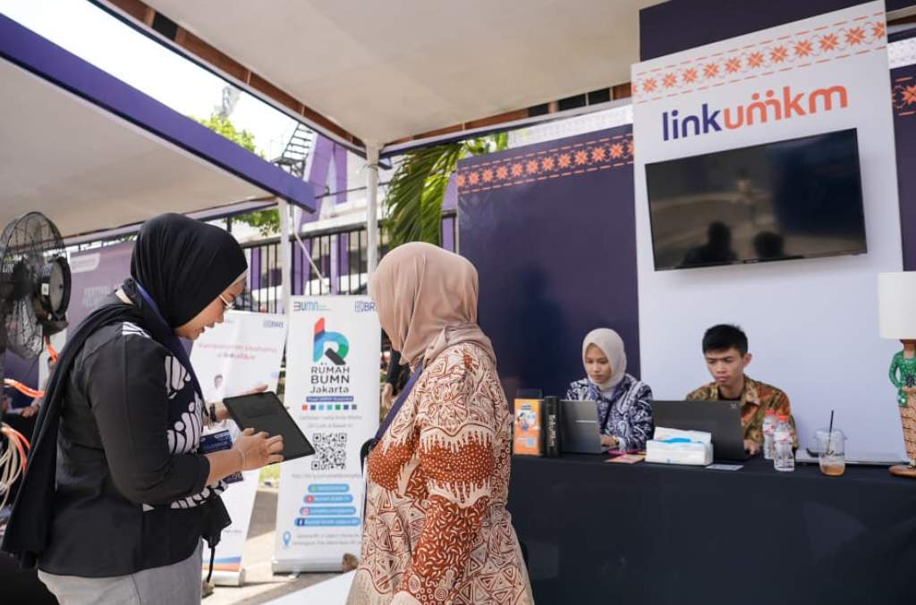 Usaha Camilan Berbasis Resep Keluarga Ini Berhasil Naik Kelas Lewat LinkUMKM BRI